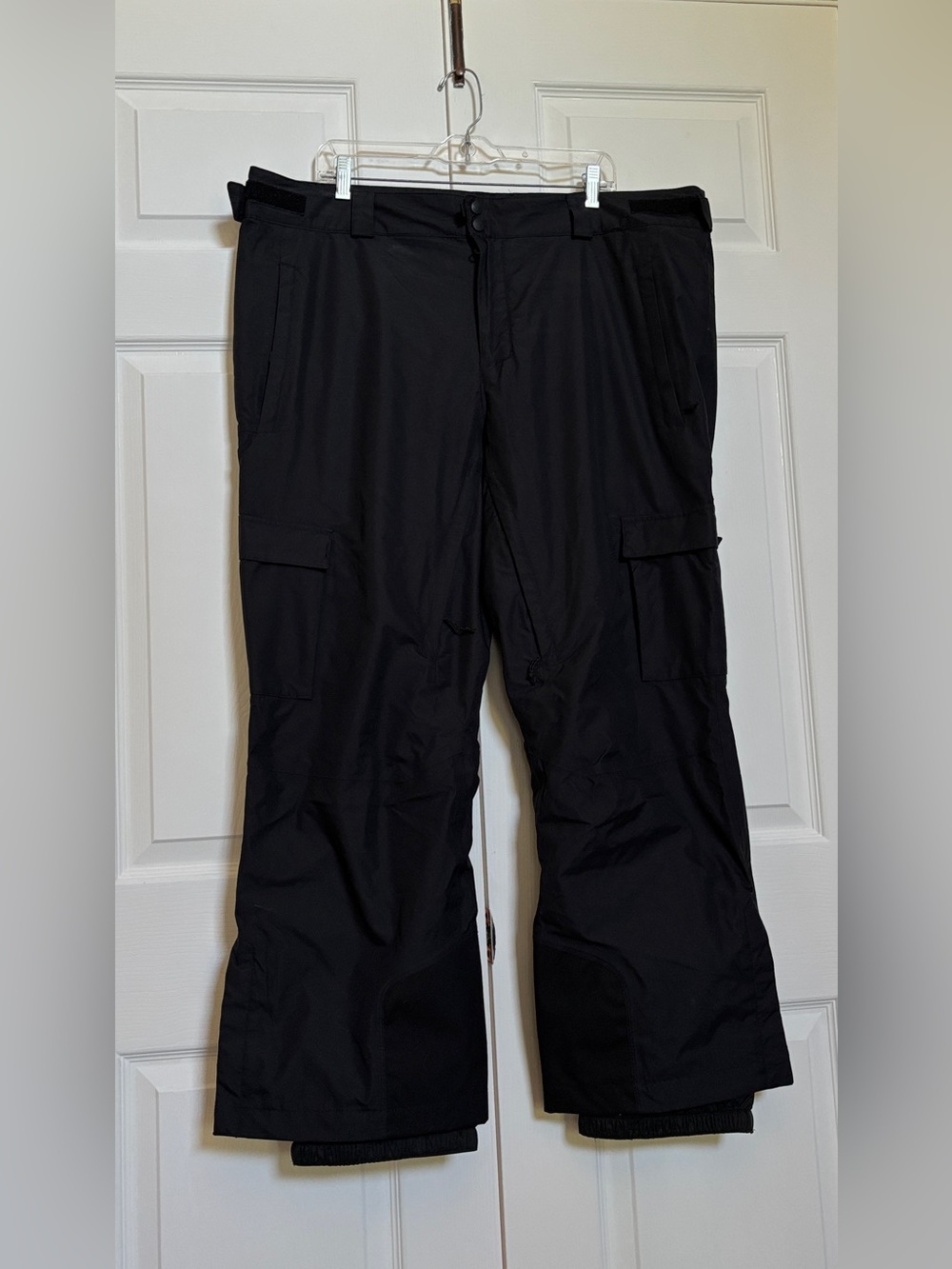 Columbia Omni-Tech Snow Pants Mens XL Short Black Ski Snowboard Cargo